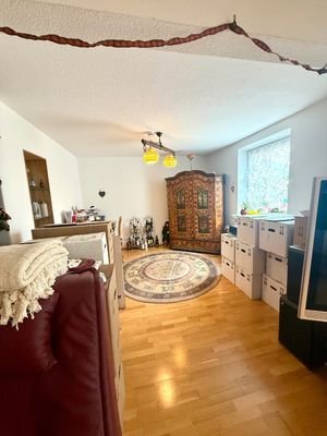 großzügiges Wohnzimmer (Abtrennoption)