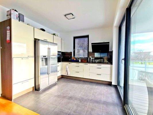 offene Küche mit EBK