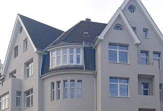 Hausansicht nach Sanierung Cux.jpg