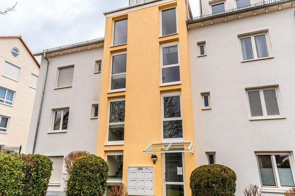 geplegtes Mehrfamilienhaus