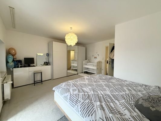 Schlafzimmer EG
