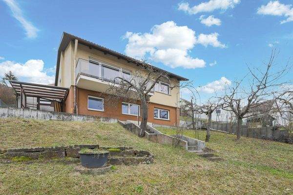 Rückansicht und Garten