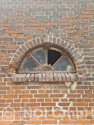 Historisches Fenster Seitenfassade