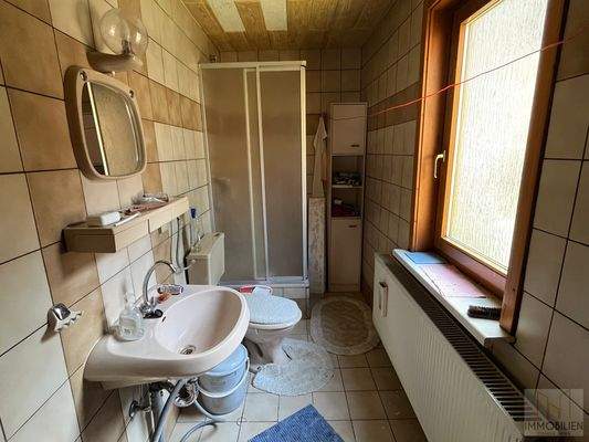 EG: Bad mit Dusche