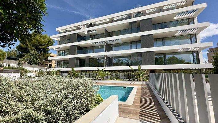 Hausansicht vom Pool