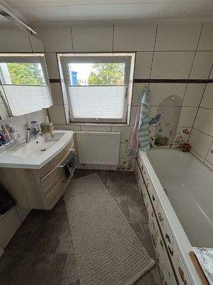 Badezimmer (Wanne Dusche)