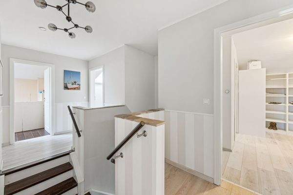 offener Aufgang mit Zugang zu den Schlafräume