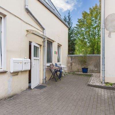 Hof-Bereich Eingang hintere Appartements