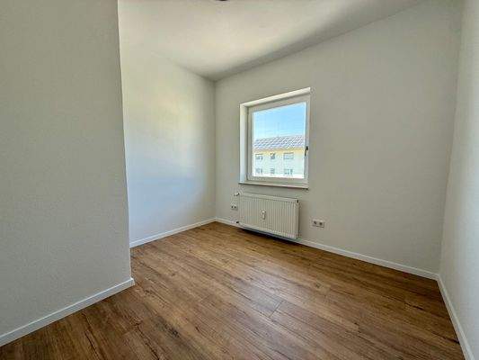 Kinderzimmer (3-Zi renoviert)