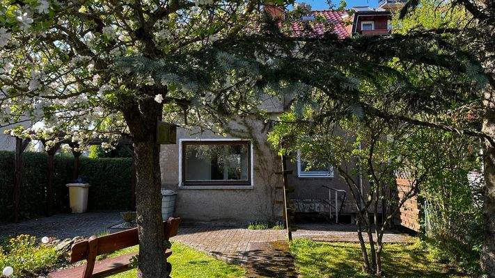 Charming House with Garden