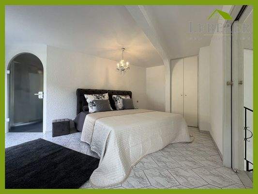 Helles Schlafzimmer OG