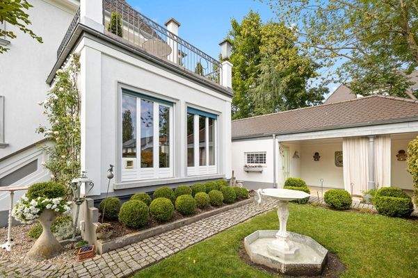 Seitenansicht mit Anbau