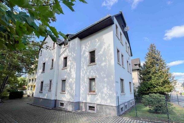 Hausansicht straßenseitig Ansicht 01