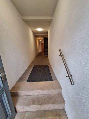 Hauseingang Treppenhaus