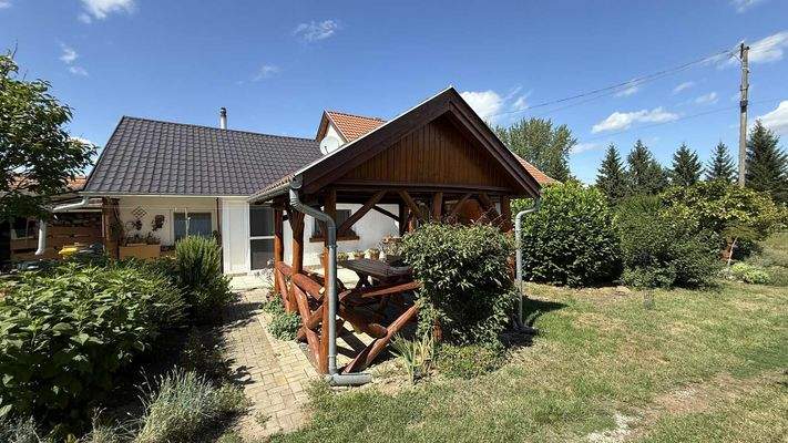 att.lf6xBJZEFhZesUzTA01XrlXy61TPct2quPbJiXTx9yQ.JP