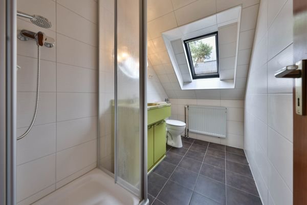Badezimmer DG