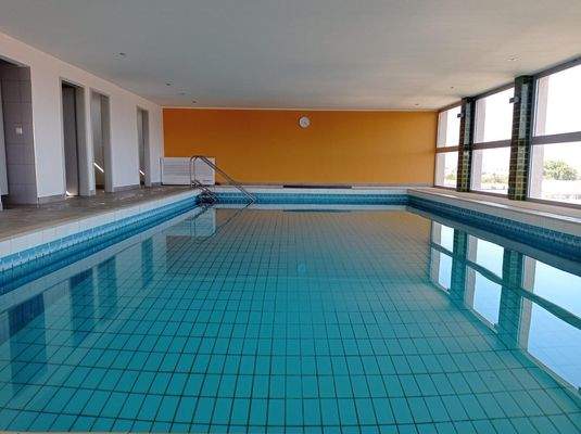 gemeinschaftliches Schwimmbad