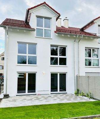 1 Ansicht vom Garten.jpg