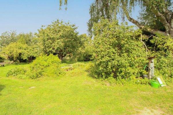 Gartenfläche Haupthaus