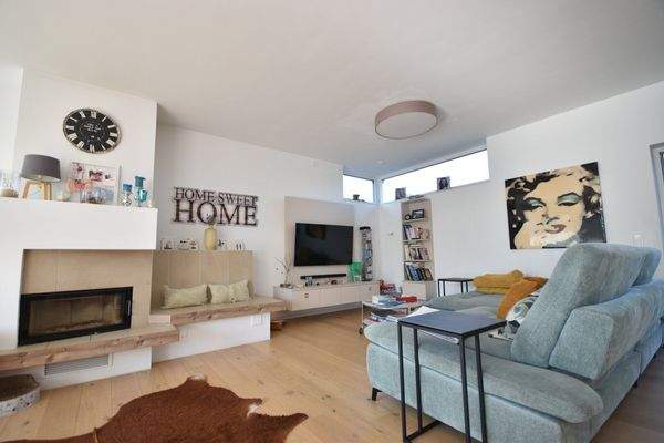 Wohn- Ess- Kochbereich - Modernes PASSIV-HAUS mit Pool Kauf Perwang am Grabensee Oberösterreich/Salzburg