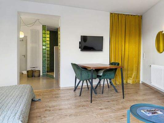 Wohn- und Schlafzimmer mit begehbarem Kleiderschrank Einheit C