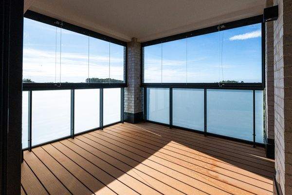 Balkon-Terrasse am Master-Schlafzimmer