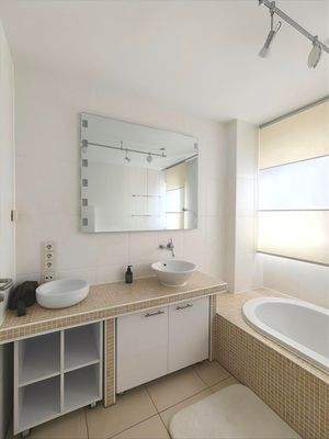 TGL-Wannen-Bad im Dachgeschoss