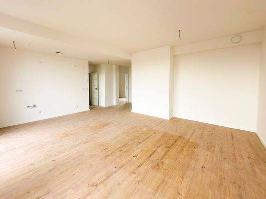 Lichtdurchfluteter Wohnbereich