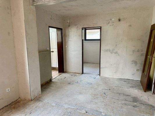 Eingangsbereich mit Zugang zur Küche