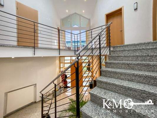 Treppenaufgang zum Dachgeschoss