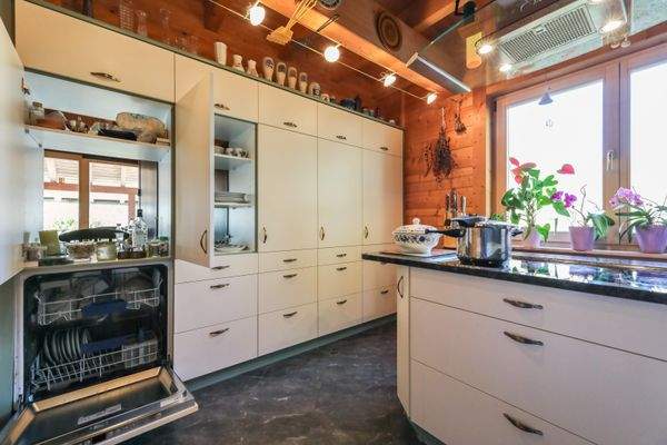 Küche mit durchreiche