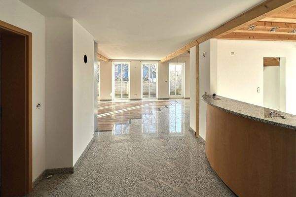 Eingangsbereich mit Küchentheke