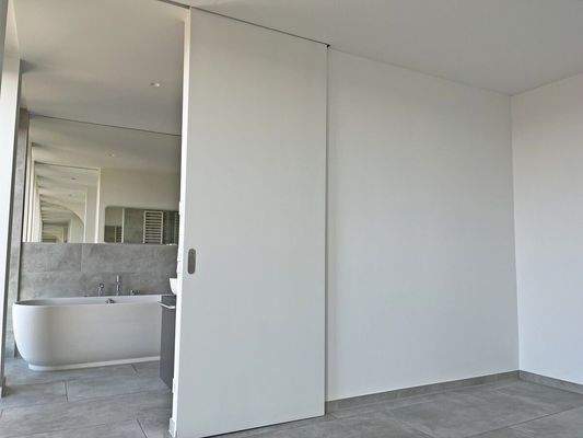 Ankleidezimmer-Badezimmer