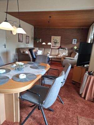 Blick zum Wohnzimmerbereich