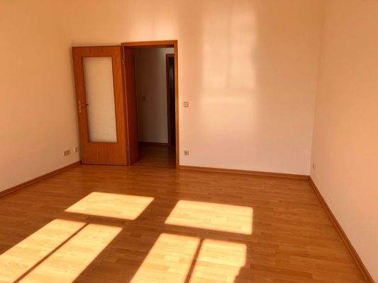 Wohn- & Schlafzimmer