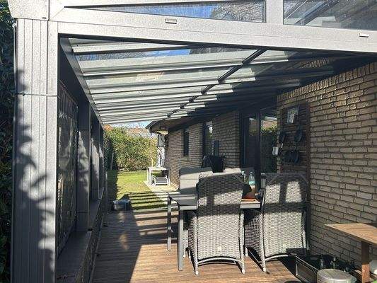 Überdachte Terrasse