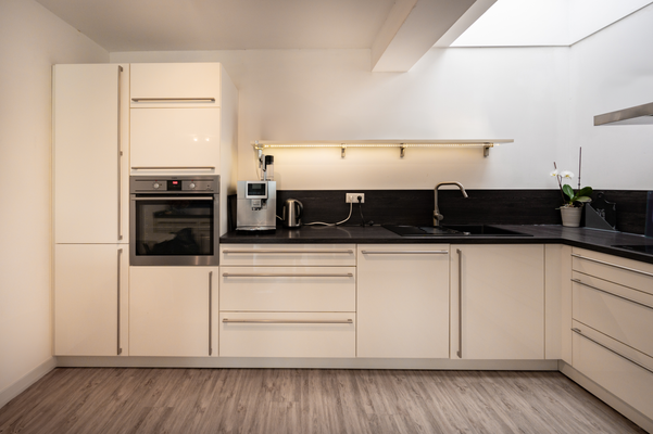 DG Wohnung 2 Küche Bild 1