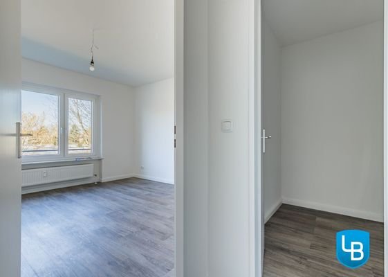 Zugang Schlafzimmer und Kammer