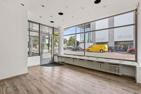 Neustadt31_Laden_47417_IMAXX