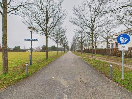 Direkte Lage am Riemer Park