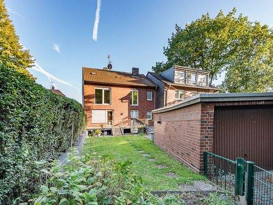 Garage mit Gartenzugang