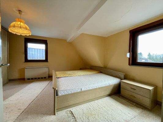 Schlafzimmer DG