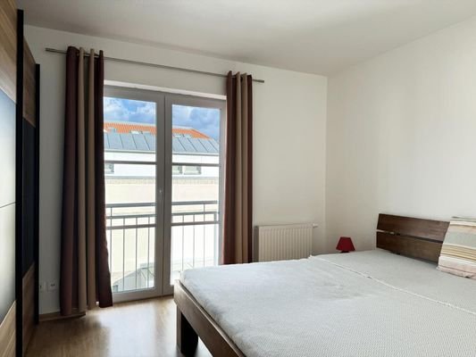 Schlafzimmer 1