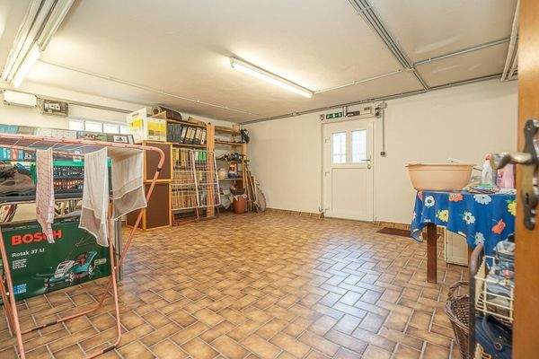 Alles, was nicht täglich gebraucht wird, ist hier gut untergebracht