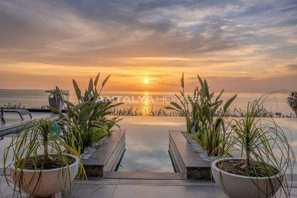 Chic Properties in the 5-Star Hotel Concept Complex in Alanya