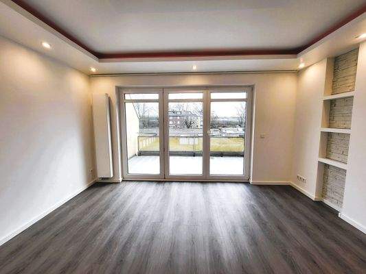 Balkon 2 Zugang aus Wohnzimmer.jpg