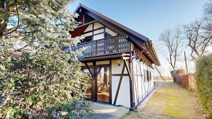 Seitenansicht Haus 3.jpg