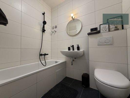 Modernes Badezimmer