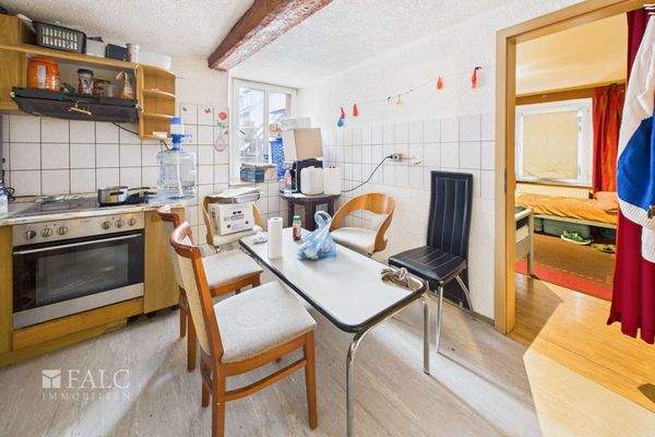 CAM04294G0-PR0028-STILL027