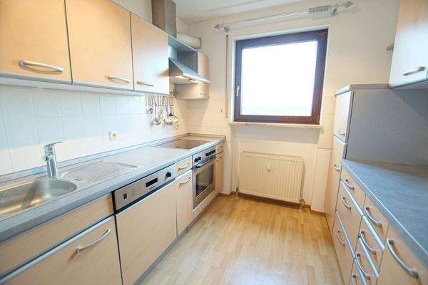 Küche mit praktischer Küchen